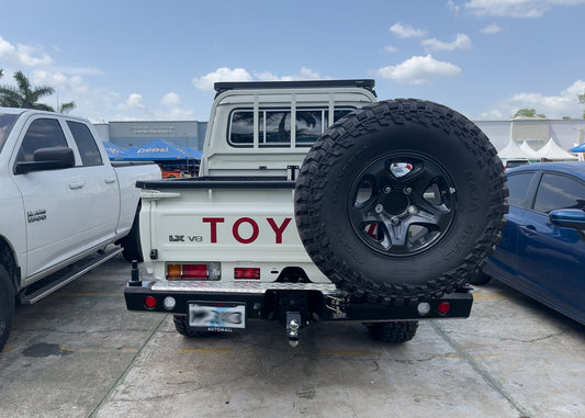 DOBINSONS REAR BAR LC 79 SERIES PICKUP (NO WINGS) WITH JERRY CAN HOLDER AND SINGLE TIRE CARRIER (BW80-4143)