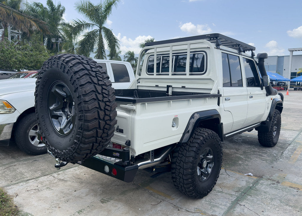 DOBINSONS REAR BAR LC 79 SERIES PICKUP (NO WINGS) WITH JERRY CAN HOLDER AND SINGLE TIRE CARRIER (BW80-4143)