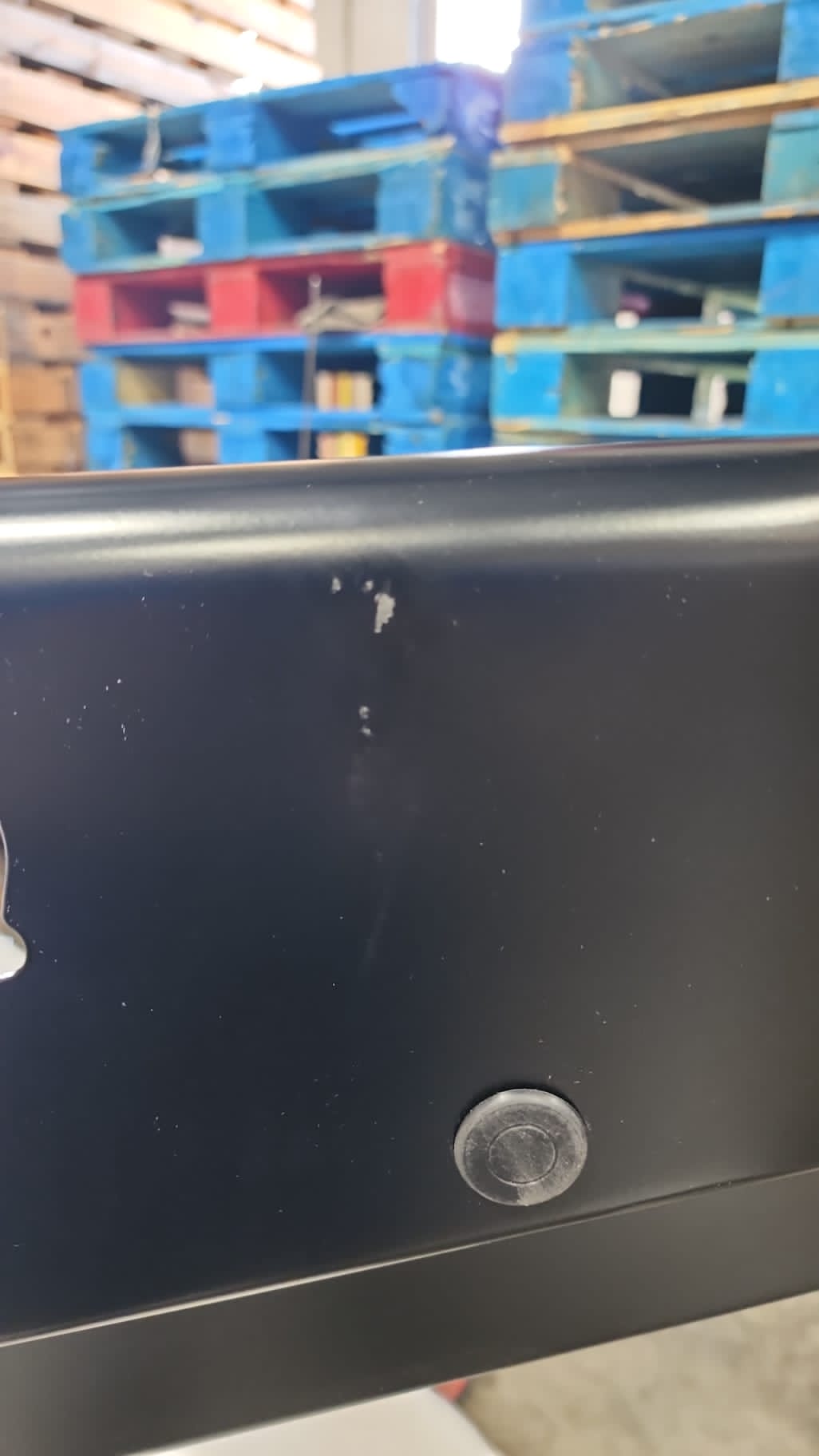 Dobinsons Sratch and Dent 4x4 Black Deluxe Bull Bar Toyota 2nd Gen Tundra (2007-2021)(BU59-5558) - BU59-5558