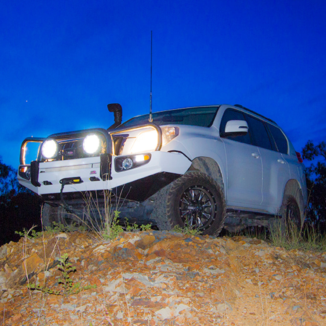 DOBINSONS ZENITH 8.25" 135 WATT LED DRIVING LIGHT (PAIR) (DL80-3773K)