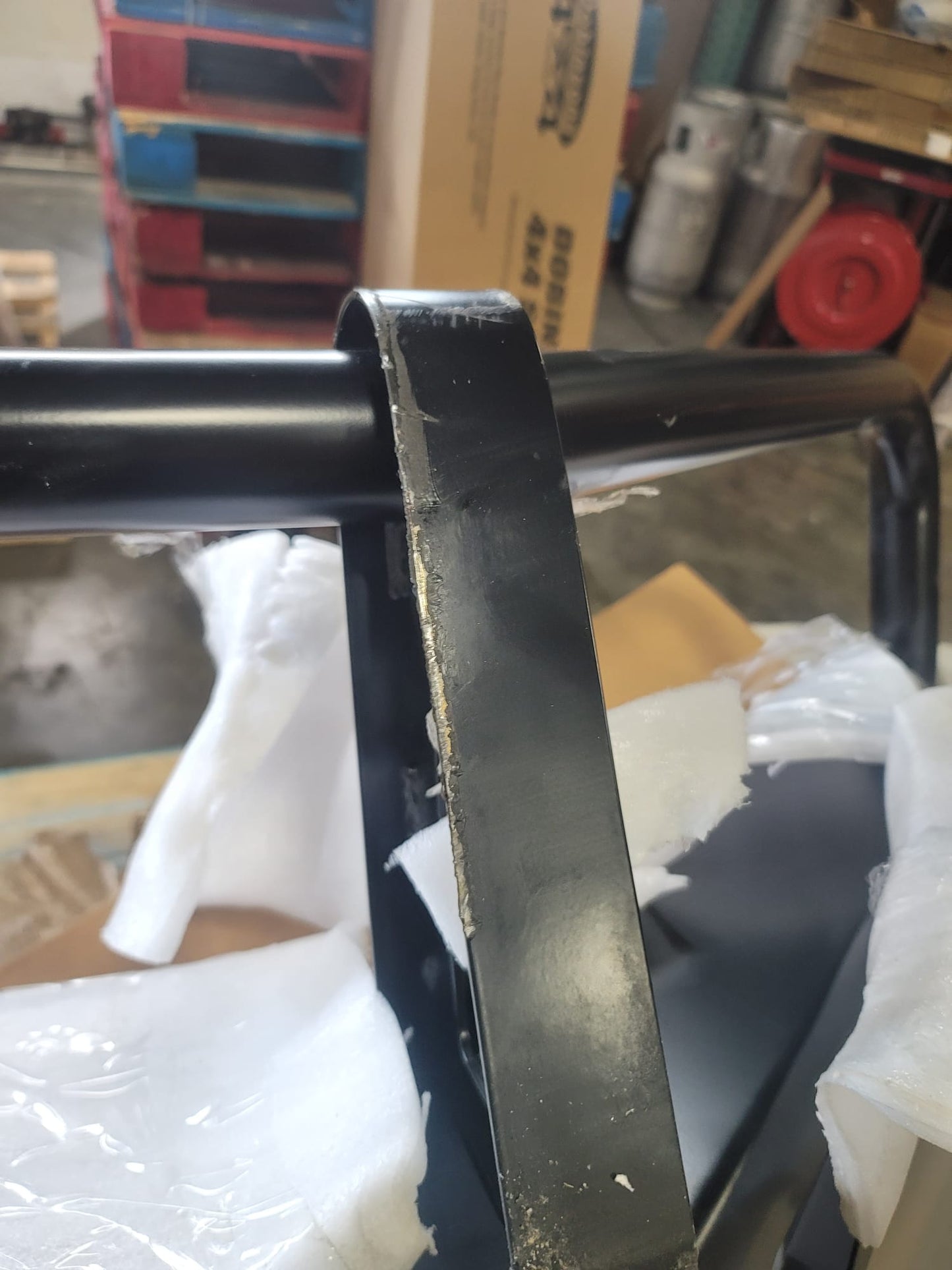 Dobinsons Sratch and Dent 4x4 Black Deluxe Bull Bar Toyota 2nd Gen Tundra (2007-2021)(BU59-5558) - BU59-5558