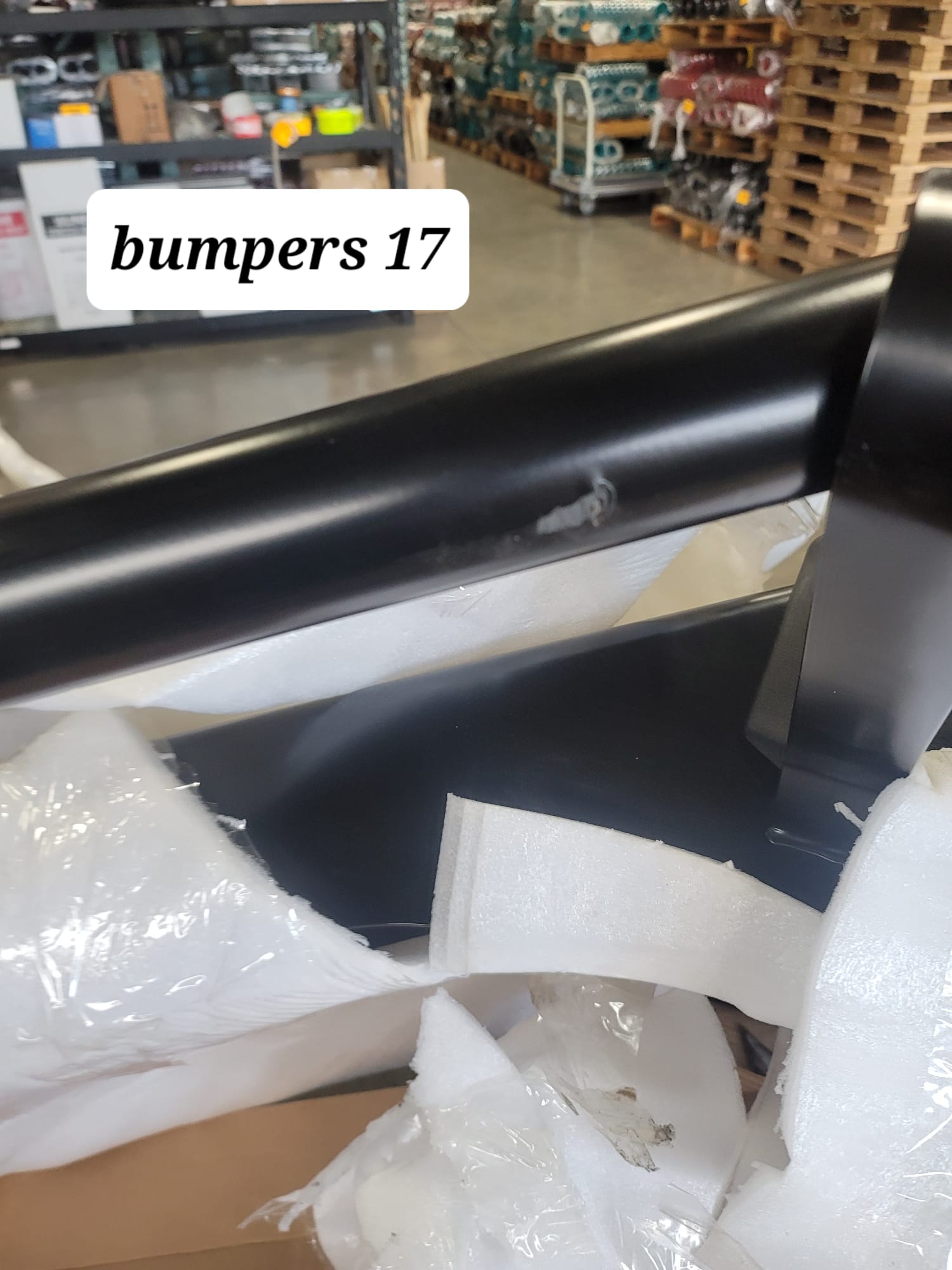 Dobinsons Sratch and Dent 4x4 Black Deluxe Bull Bar Toyota 2nd Gen Tundra (2007-2021)(BU59-5558) - BU59-5558