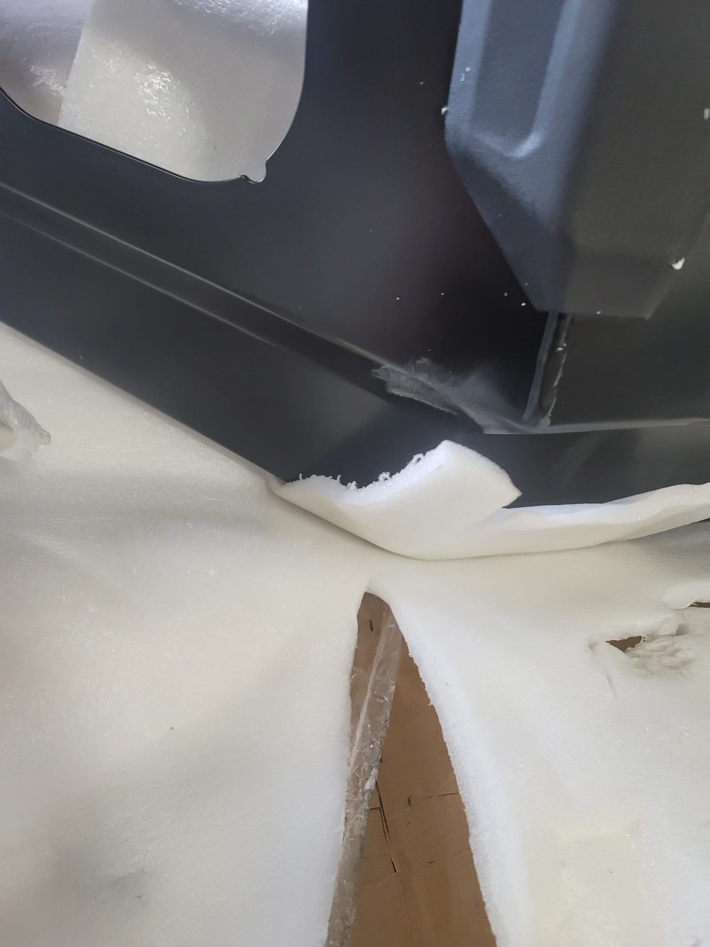 Dobinsons Sratch and Dent 4x4 Black Deluxe Bull Bar Toyota 2nd Gen Tundra (2007-2021)(BU59-5558) - BU59-5558