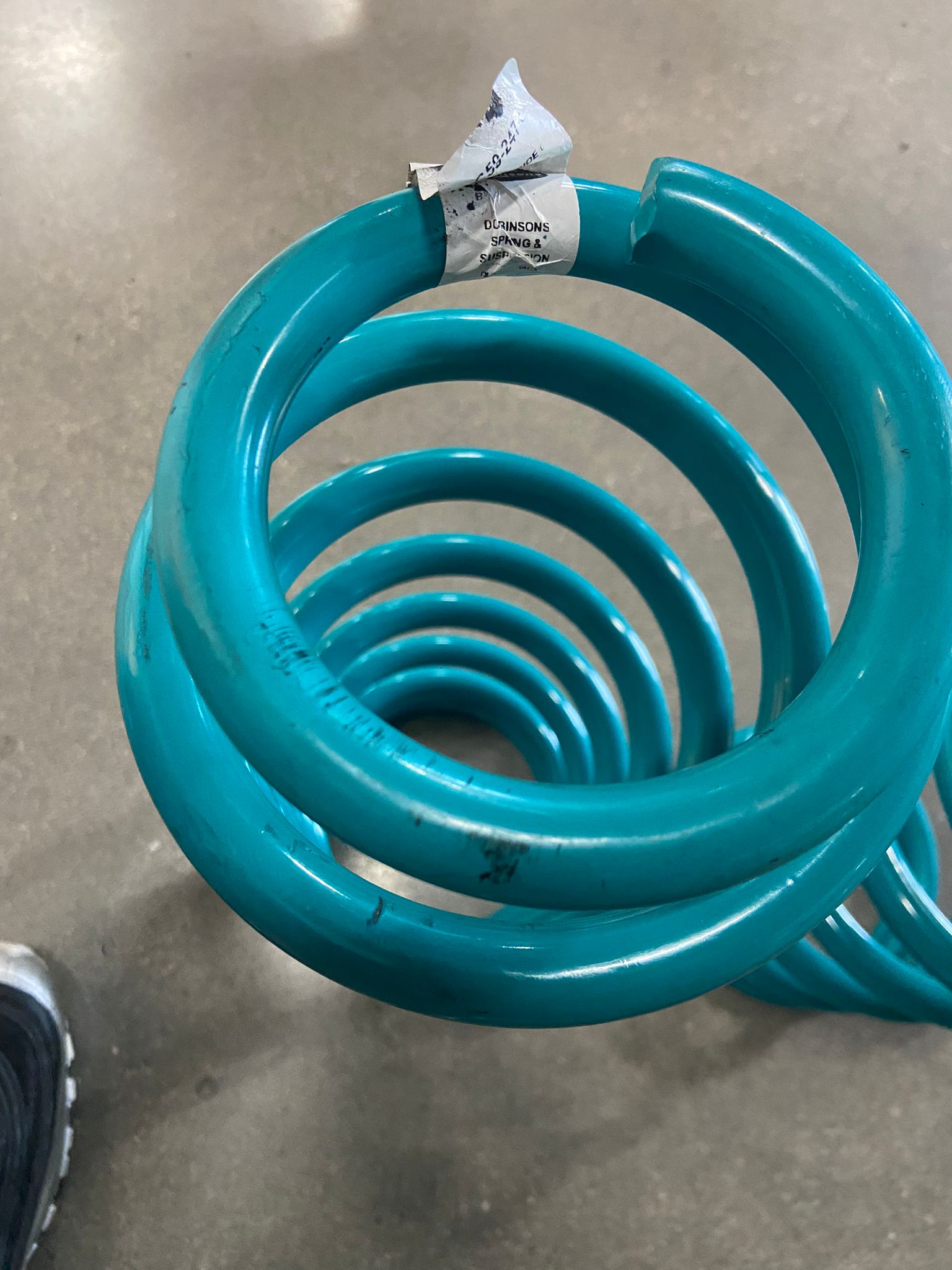 DOBINSONS SCRATCH AND DENT COIL SPRINGS PAIR - C59-247