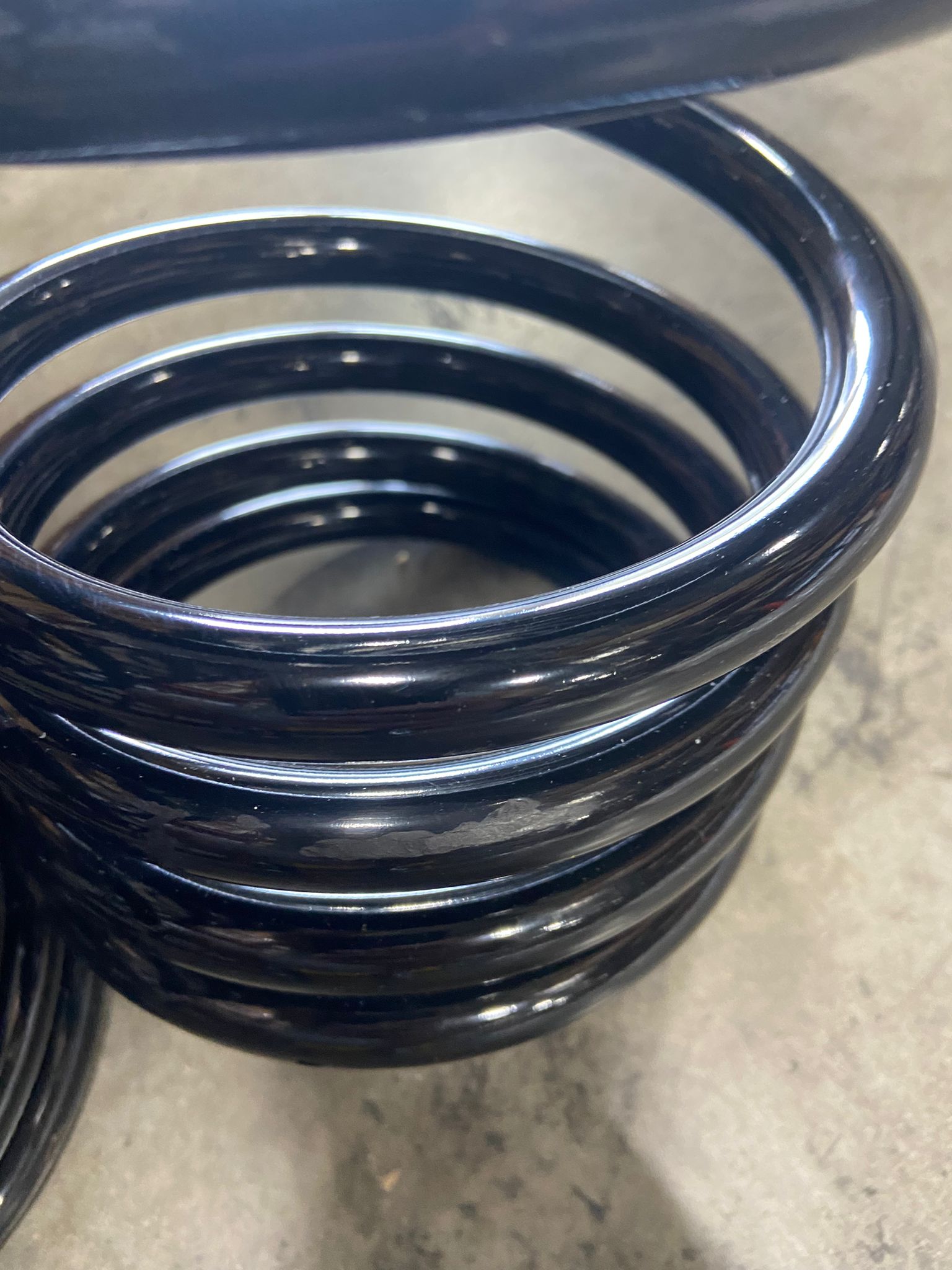 DOBINSONS SCRATCH AND DENT COIL SPRINGS PAIR (BLACK) - C59-677VB