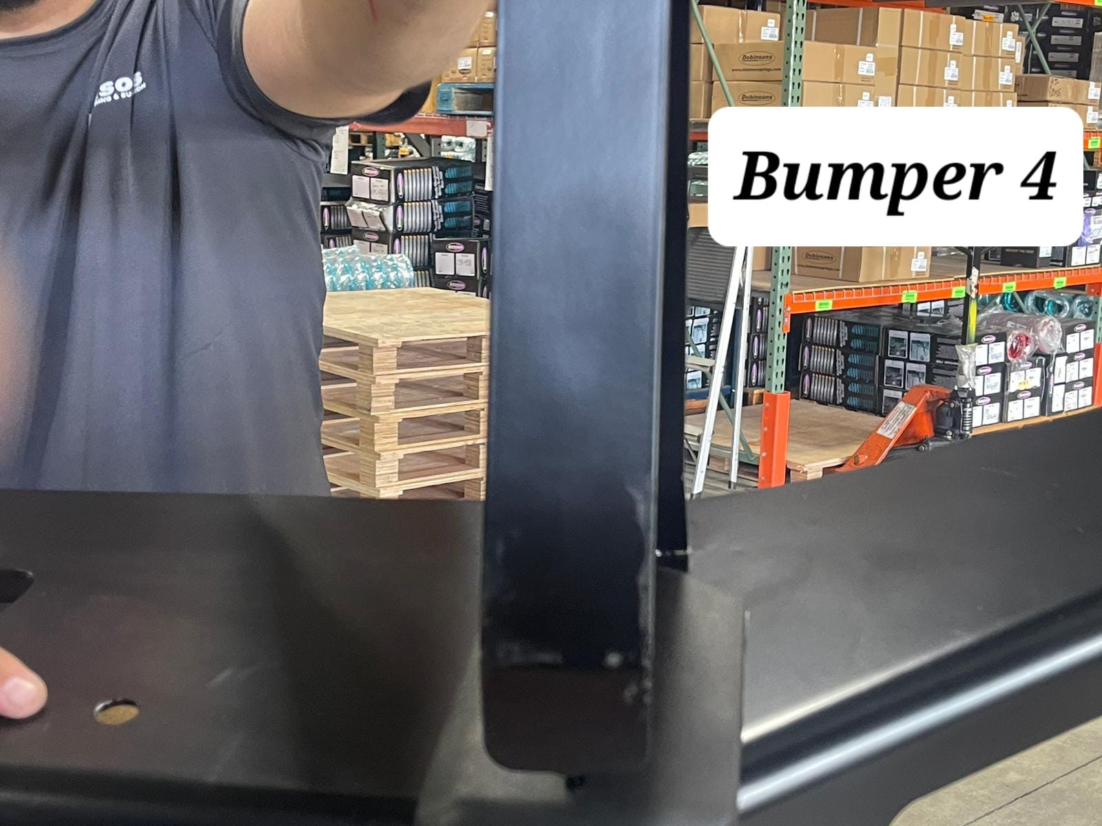 Dobinsons Sratch and Dent 4x4 Black Deluxe Bull Bar Toyota 2nd Gen Tundra (2007-2021)(BU59-5558) - BU59-5558