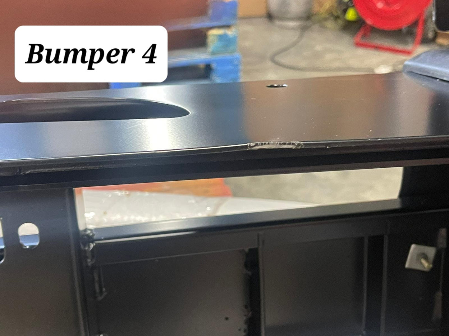 Dobinsons Sratch and Dent 4x4 Black Deluxe Bull Bar Toyota 2nd Gen Tundra (2007-2021)(BU59-5558) - BU59-5558