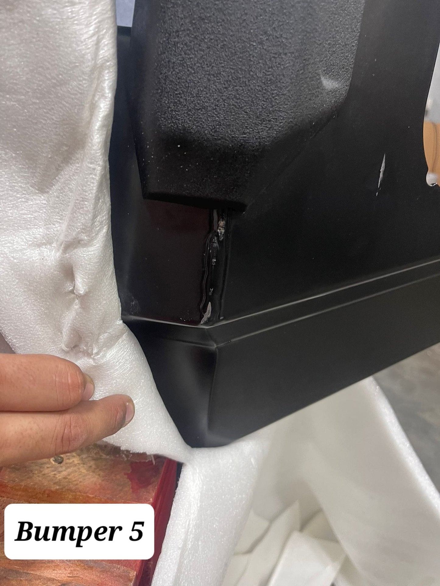 Dobinsons Sratch and Dent 4x4 Black Deluxe Bull Bar Toyota 2nd Gen Tundra (2007-2021)(BU59-5558) - BU59-5558