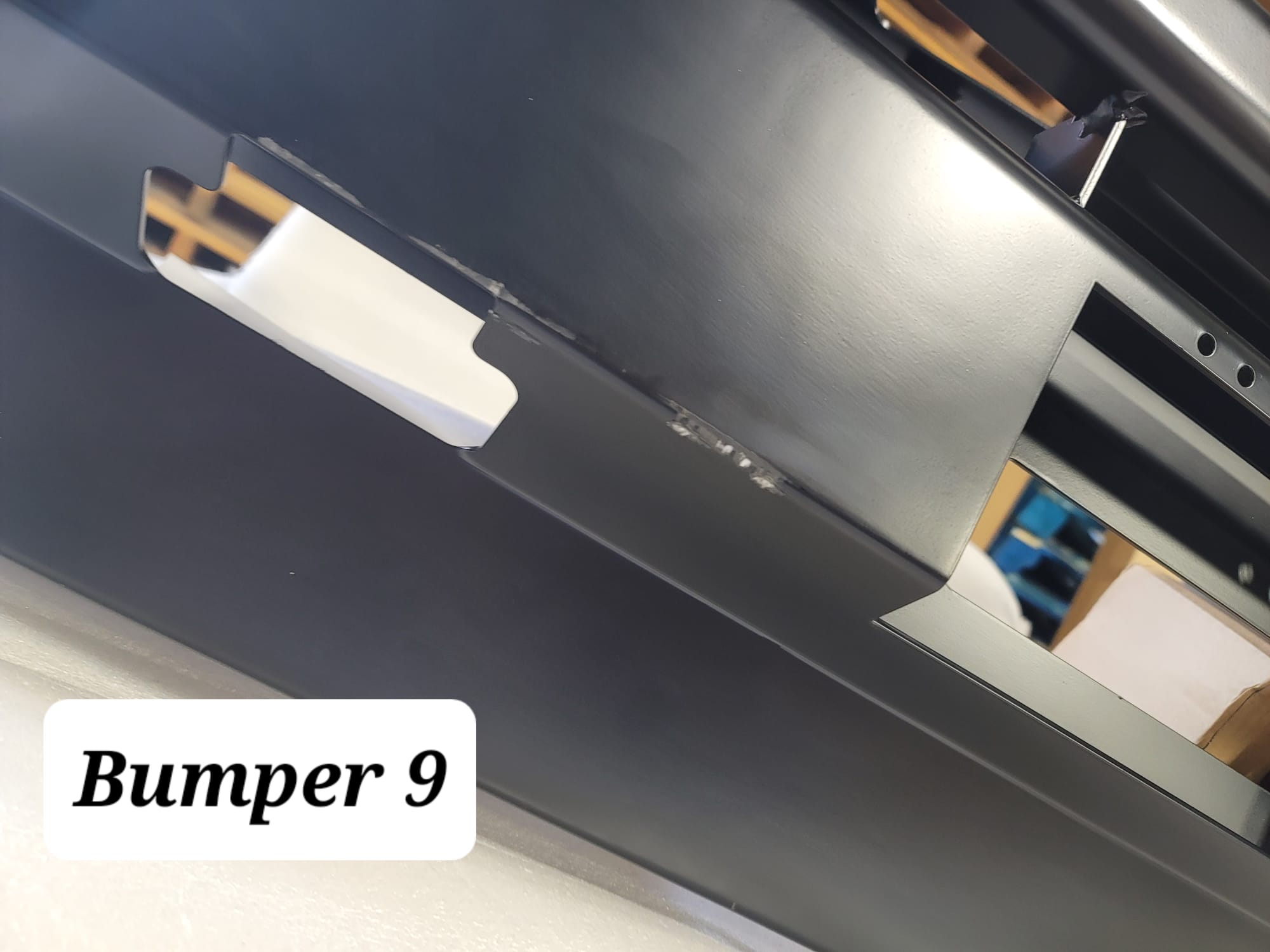 Dobinsons Sratch and Dent 4x4 Black Deluxe Bull Bar Toyota 2nd Gen Tundra (2007-2021)(BU59-5558) - BU59-5558