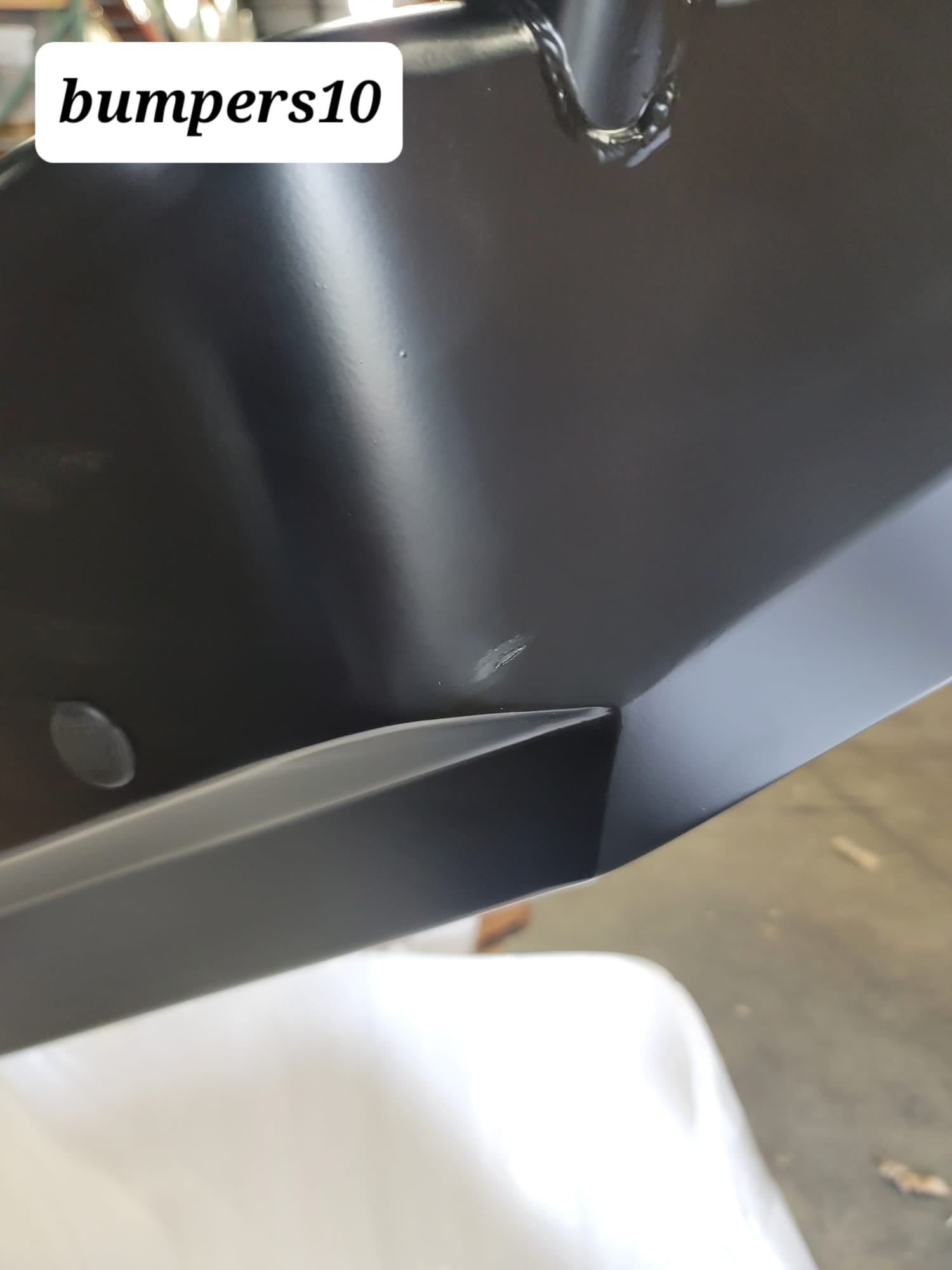 Dobinsons Sratch and Dent 4x4 Black Deluxe Bull Bar Toyota 2nd Gen Tundra (2007-2021)(BU59-5558) - BU59-5558