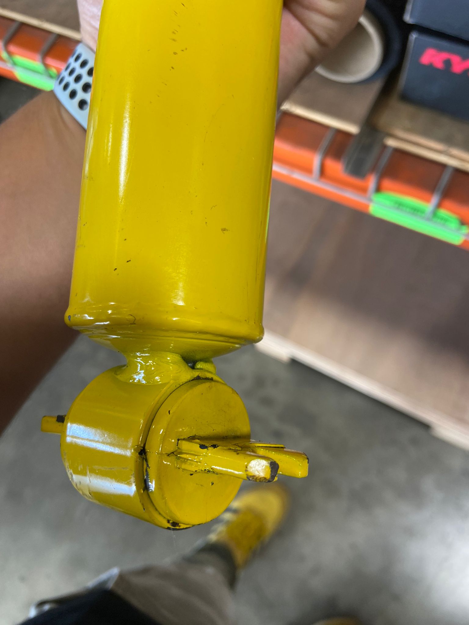 Dobinsons Scratch and Dent Twin Tube Shocks (GS43-082) - GS43-082