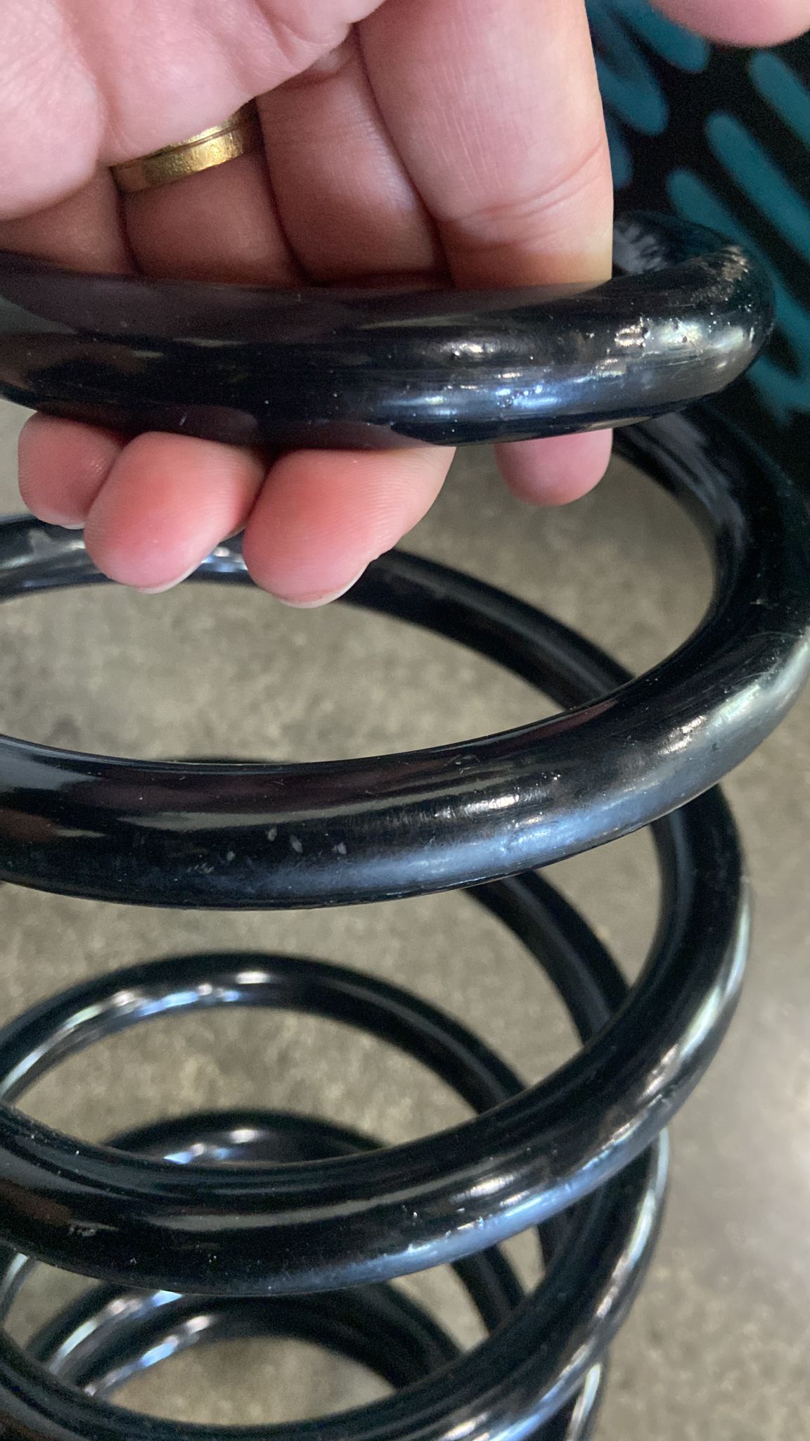 DOBINSONS SCRATCH AND DENT COIL SPRINGS PAIR (BLACK) - C59-323B