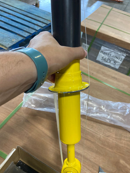 DOBINSONS SCRATCH AND DENT GAS STRUT - EXTENDED TRAVEL - GS59-574