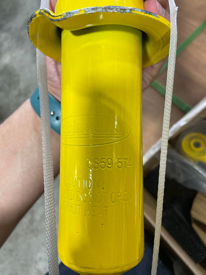 DOBINSONS SCRATCH AND DENT GAS STRUT - EXTENDED TRAVEL - GS59-574