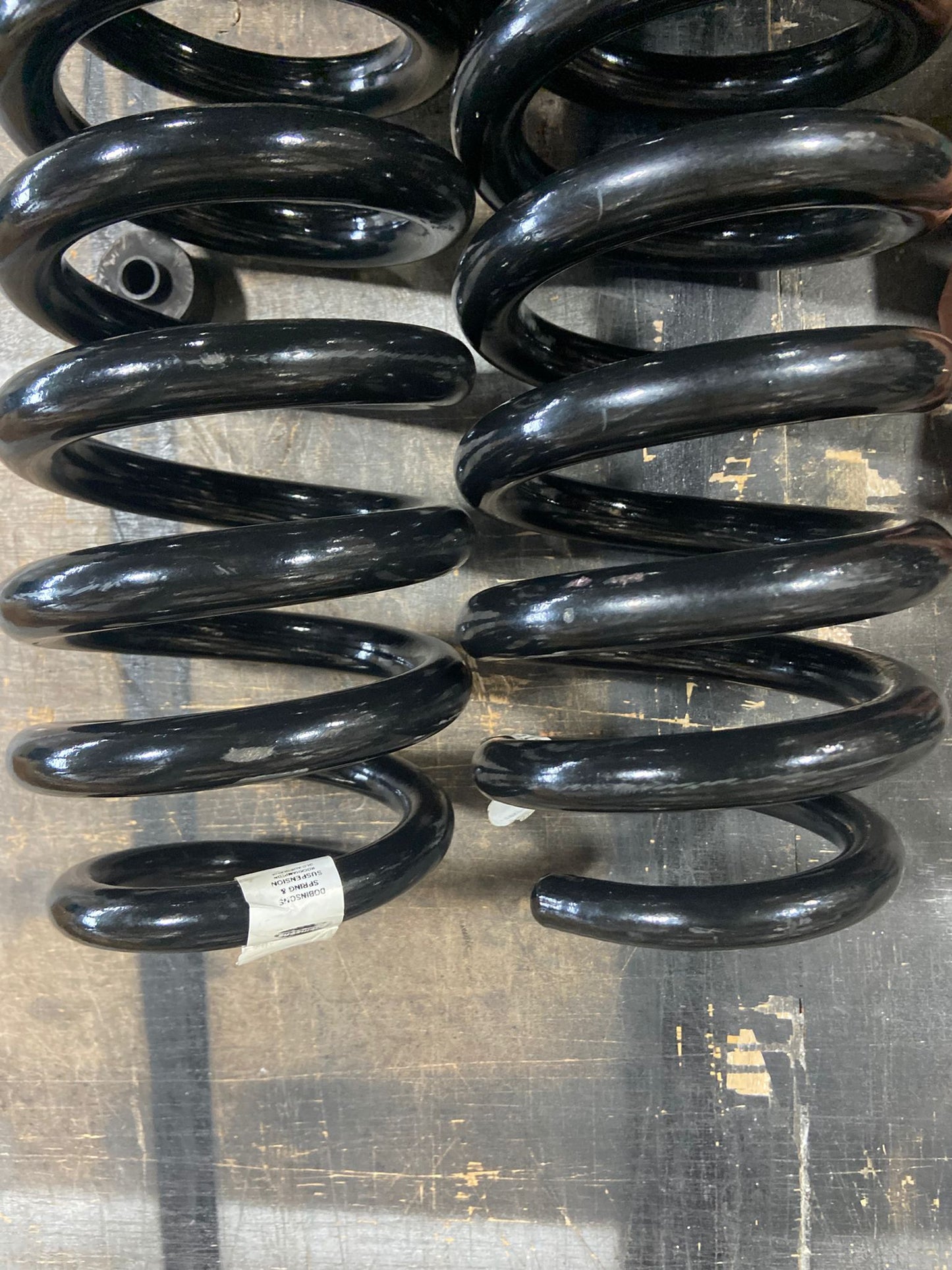 DOBINSONS SRATCH AND DENT COIL SPRINGS PAIR (BLACK) - C29-129TB