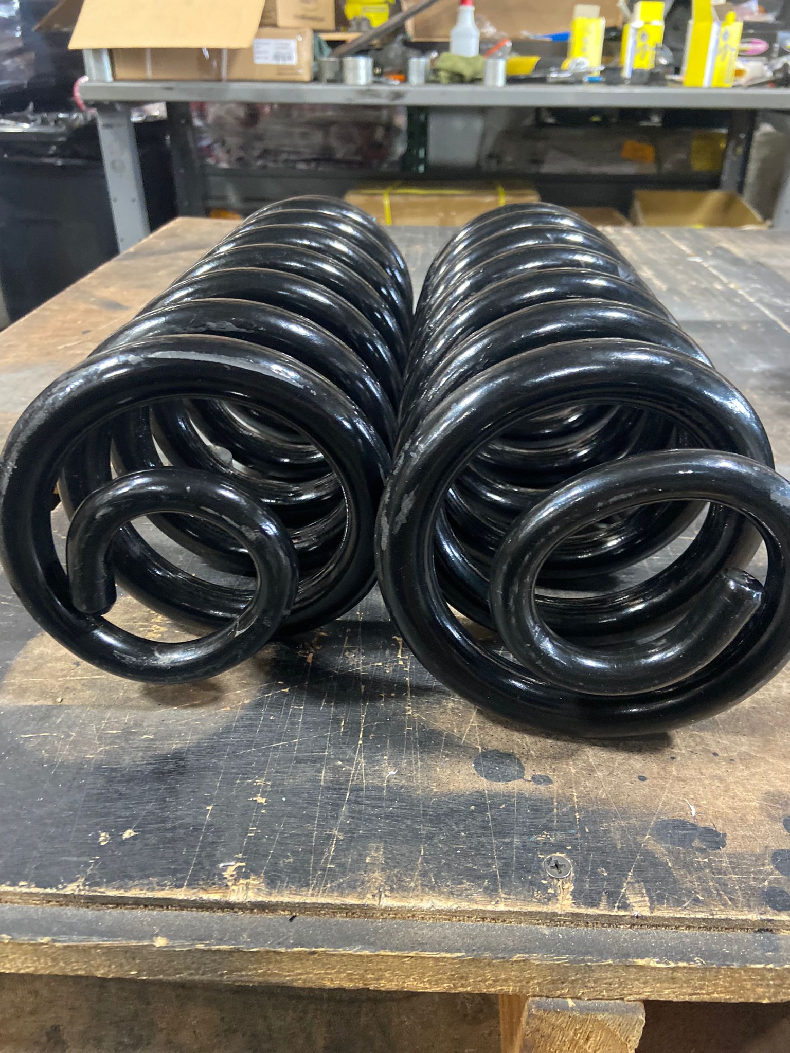 DOBINSONS SRATCH AND DENT COIL SPRINGS PAIR (BLACK) - C29-129TB